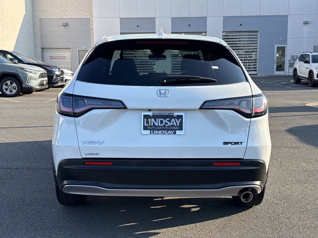 Used 2024 Honda HR-V Sport image 4