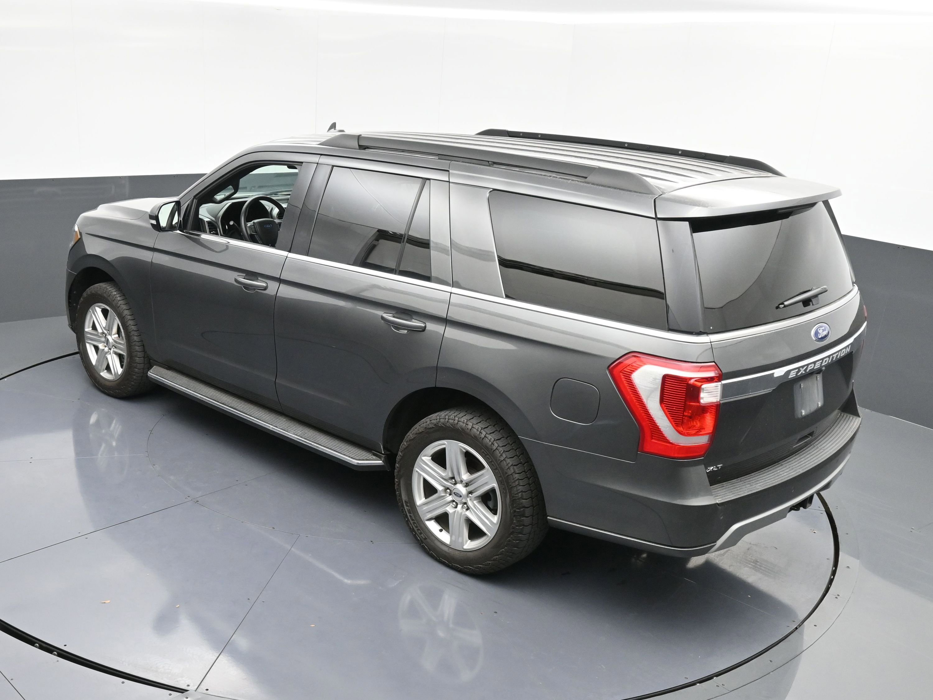 Used 2019 Ford Expedition XLT w/ Equipment Group 202A image 34