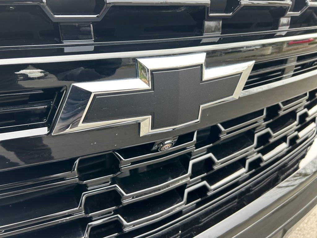 Used 2024 Chevrolet Tahoe Z71 w/ Off-Road Capability Package AWD/4WD image 32