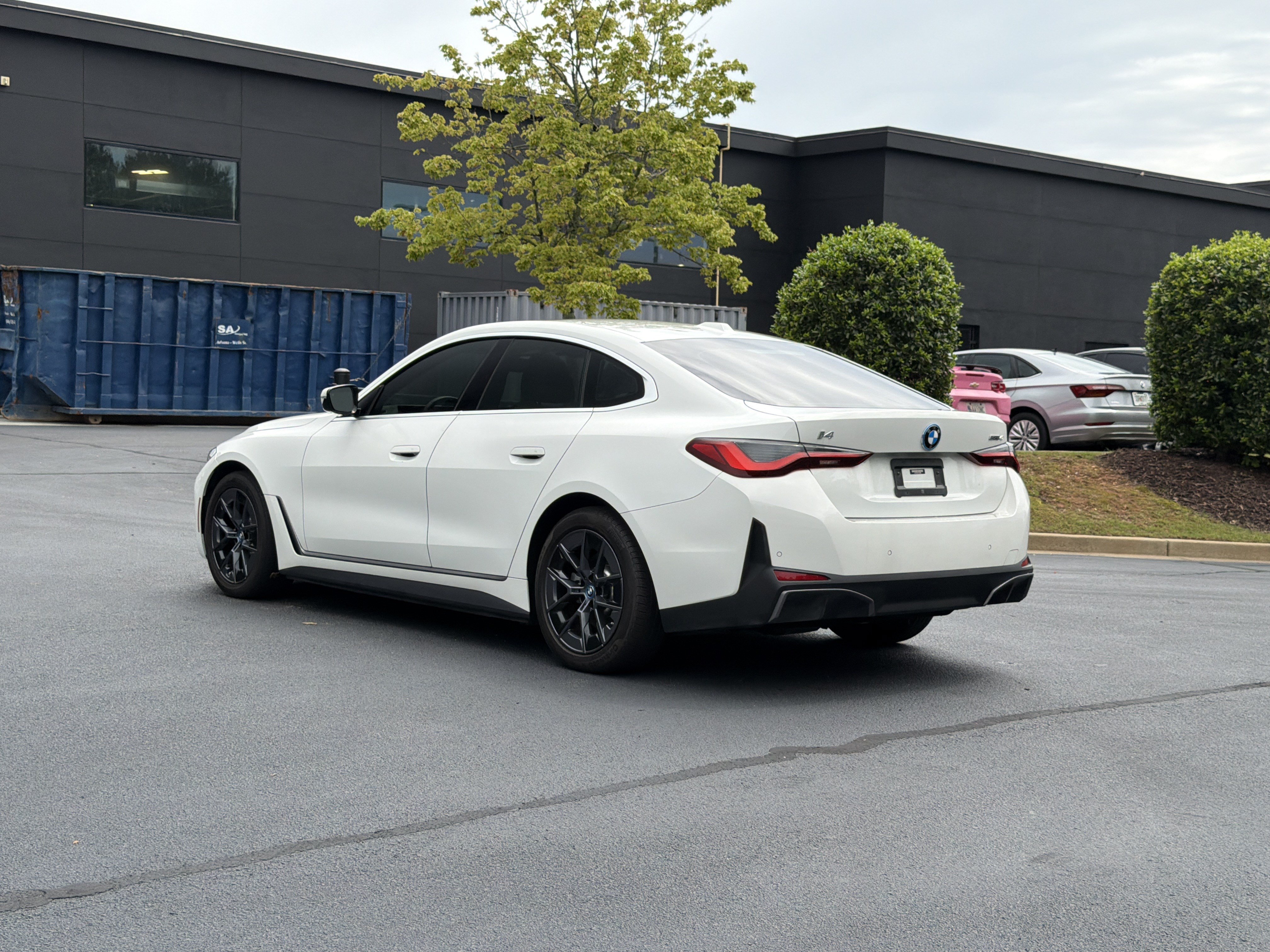 Used 2023 BMW i4 eDrive40 RWD image 15