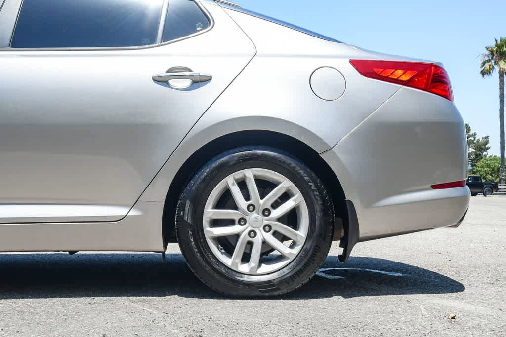 Used 2012 Kia Optima LX FWD image 11