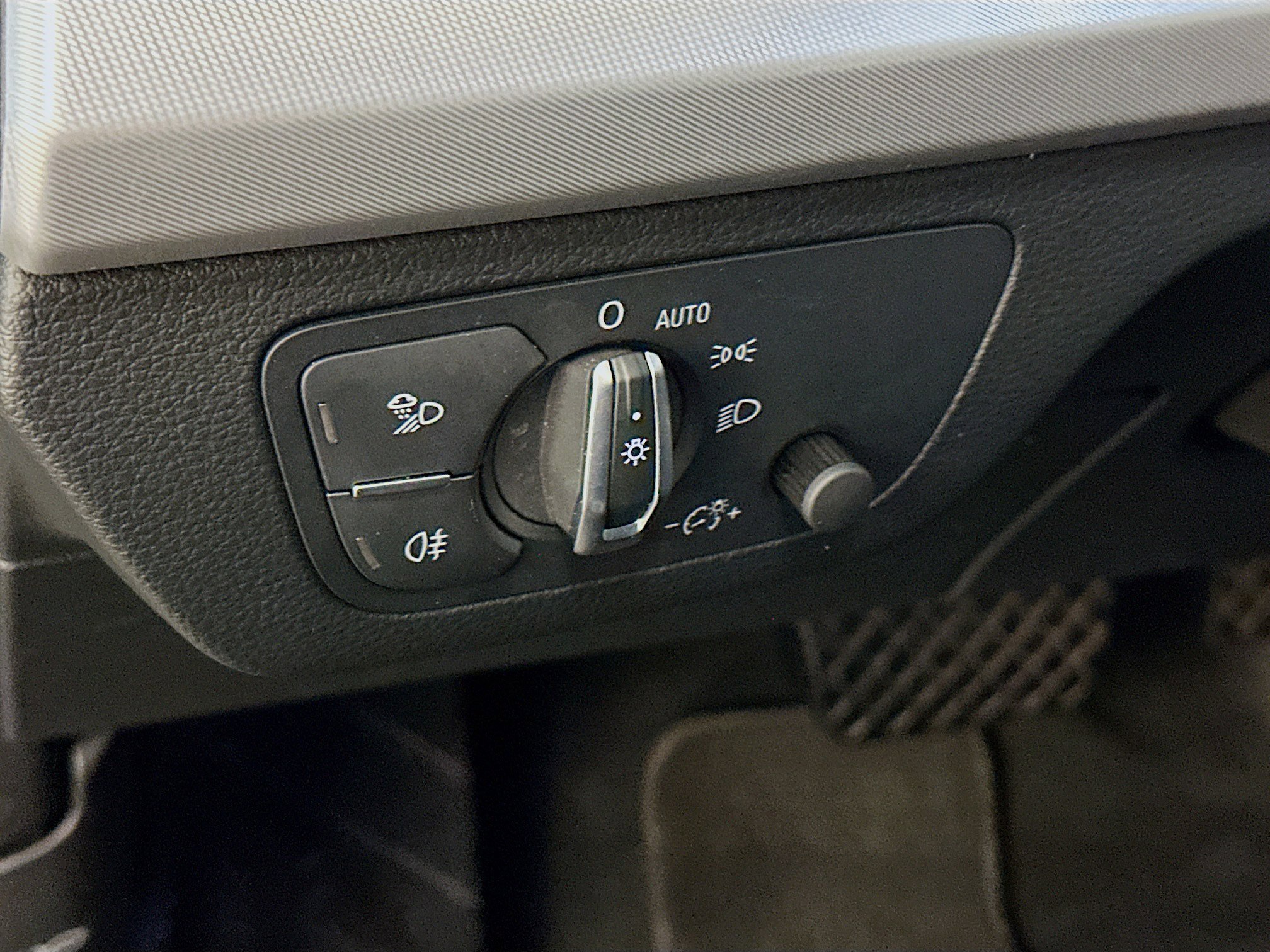 Used 2025 Audi Q5 2.0T Premium image 17