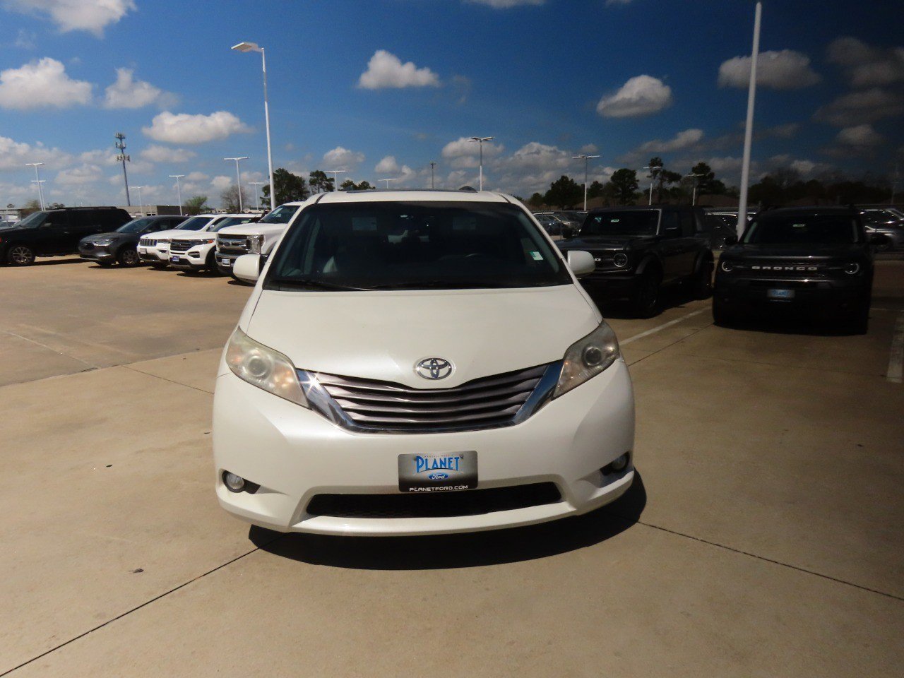 Used 2016 Toyota Sienna XLE FWD image 5