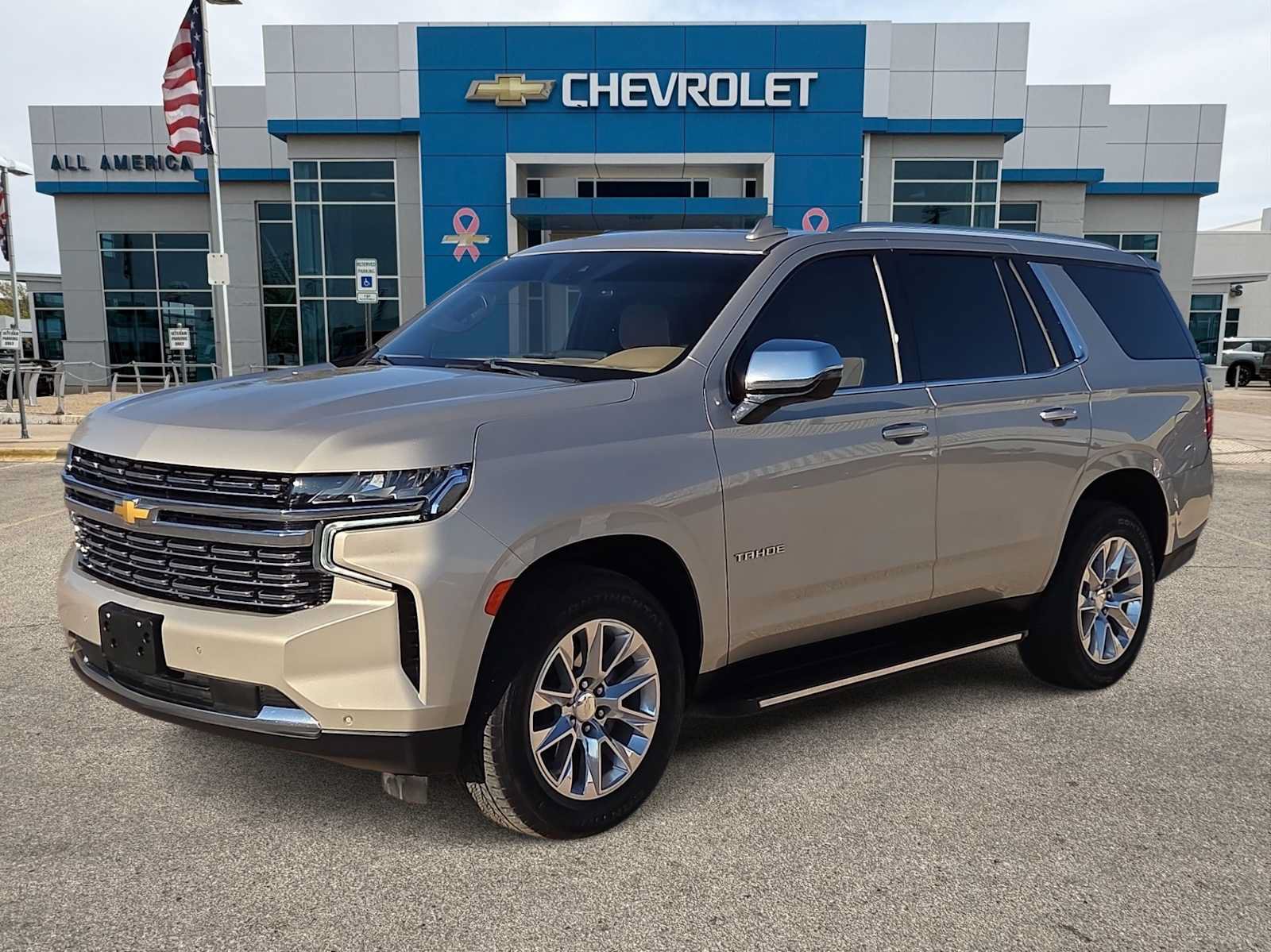 Used 2023 Chevrolet Tahoe Premier w/ Max Trailering Package AWD/4WD image 1