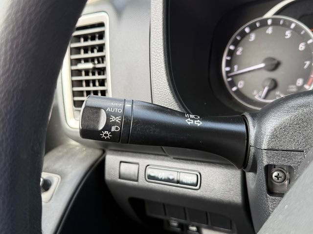 Certified 2024 Nissan Frontier SV image 24