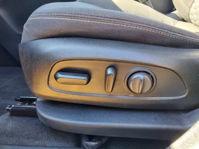 Used 2019 Chevrolet Equinox LT AWD/4WD image 23