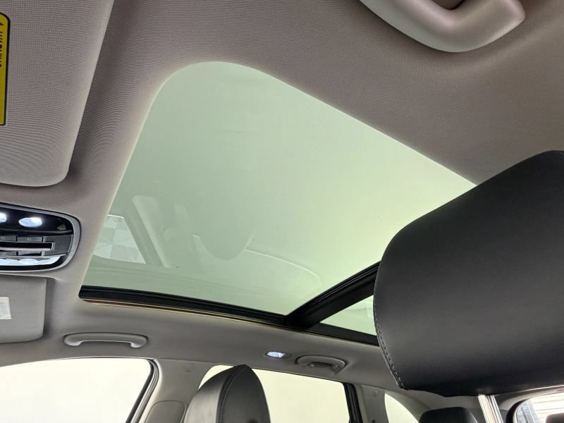 Used 2019 Kia Sorento EX AWD/4WD image 37