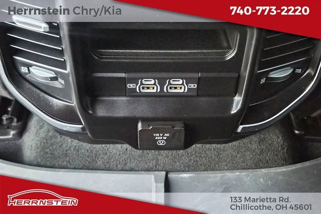 Used 2023 RAM 1500 Laramie image 11