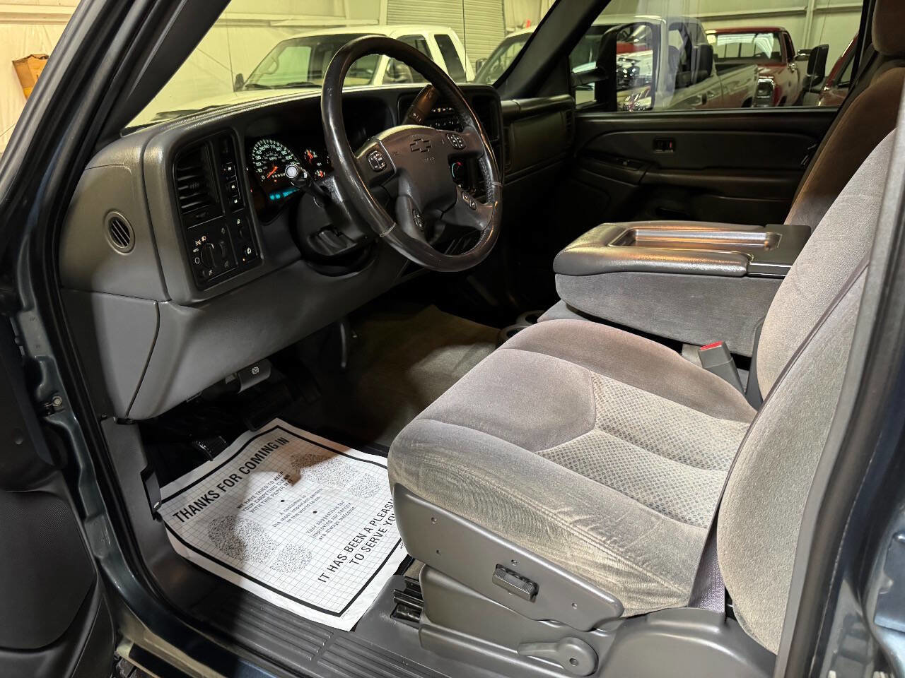 Used 2006 Chevrolet Silverado 3500 LT w/ Heavy-Duty Power Package AWD/4WD image 5