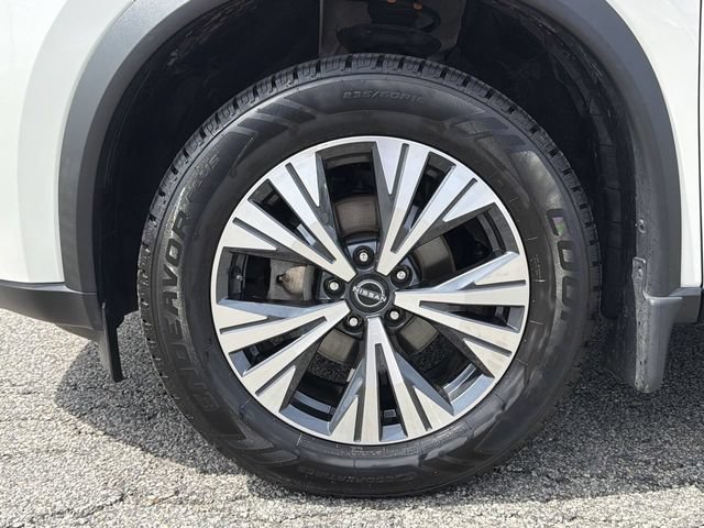 Certified 2023 Nissan Rogue SV w/ SV Premium B Package AWD/4WD image 10