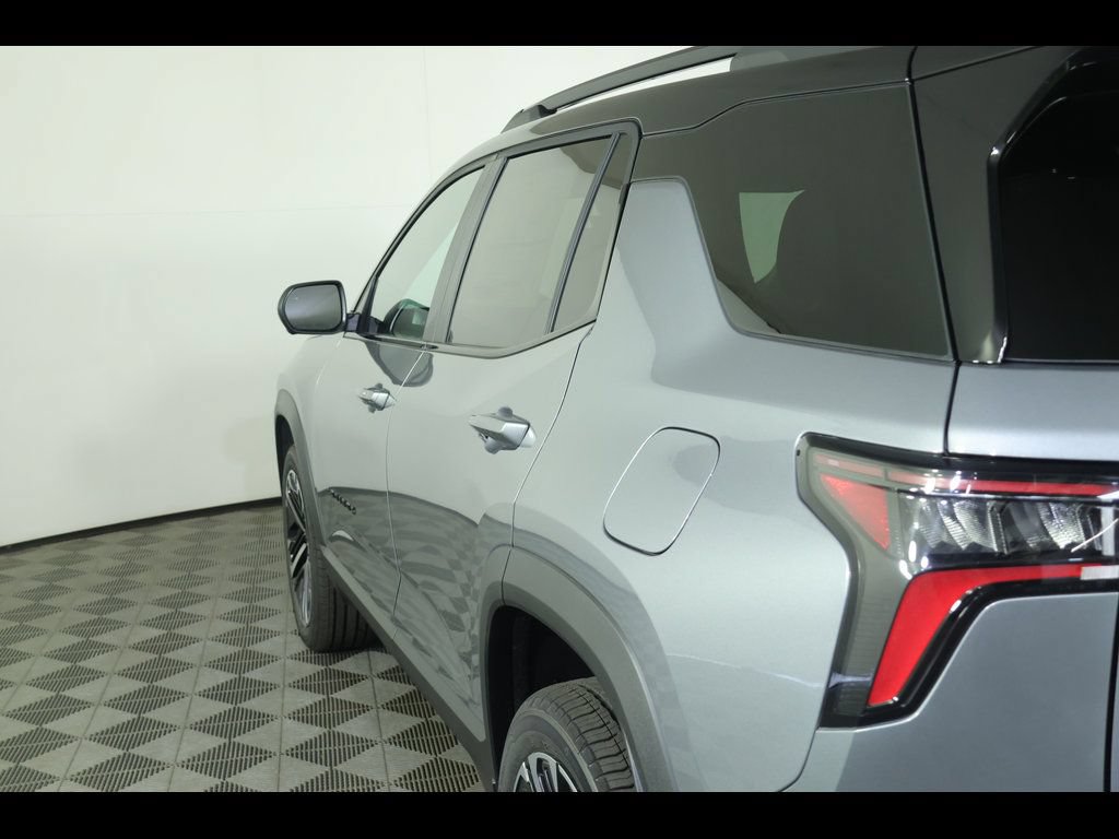 New 2027 Chevrolet Equinox RS w/ Safety and Technology Package AWD/4WD image 17