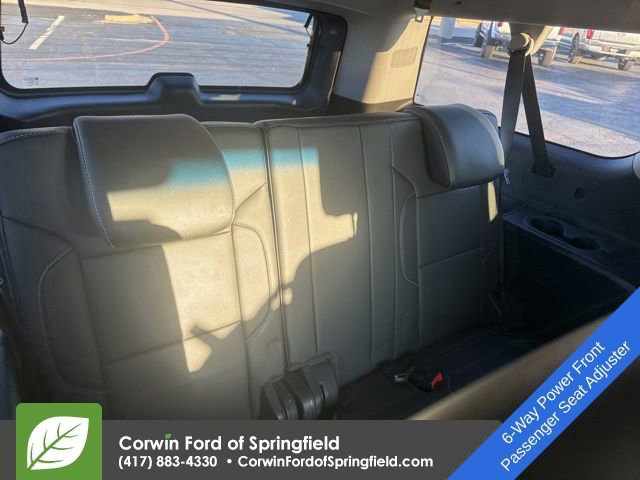 Used 2018 Chevrolet Suburban LT image 15