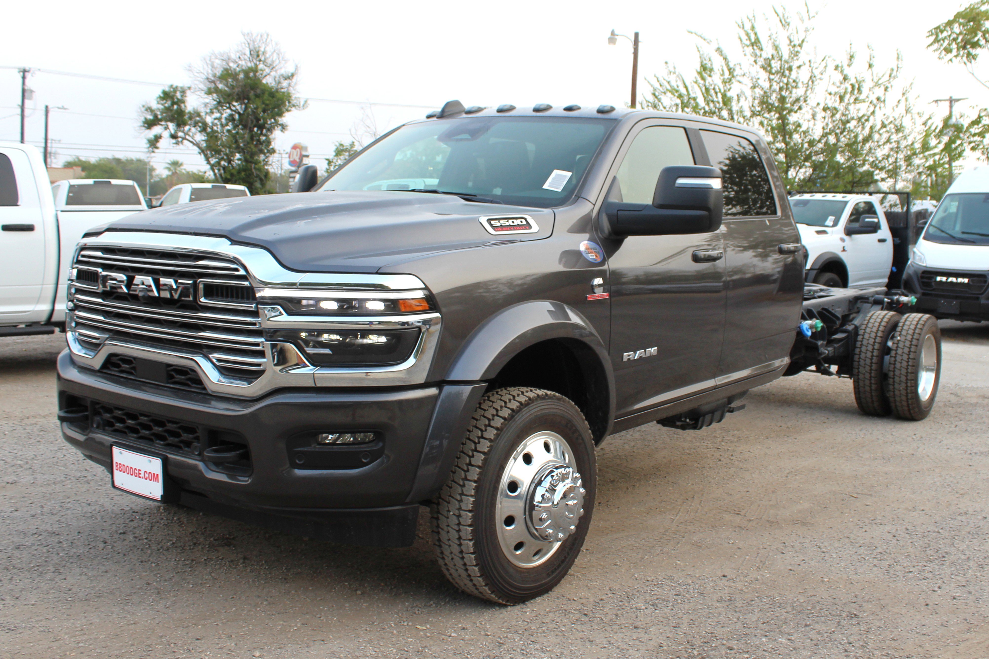 New 2026 RAM 5500 4x4 Crew Cab image 2