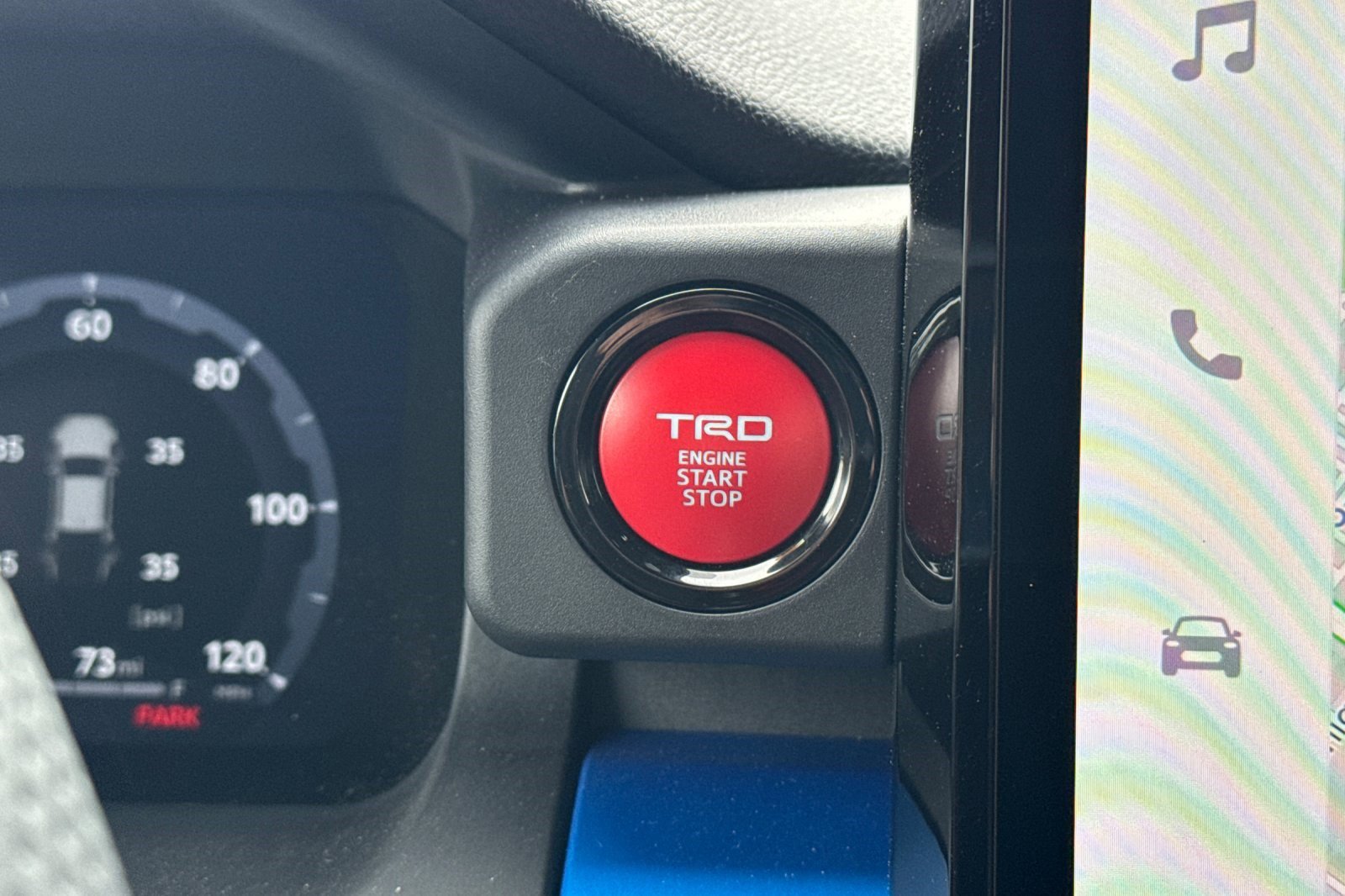 Used 2025 Toyota Tacoma TRD Off-Road image 28