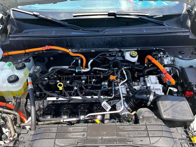 Used 2024 Ford Maverick Lariat FWD image 11