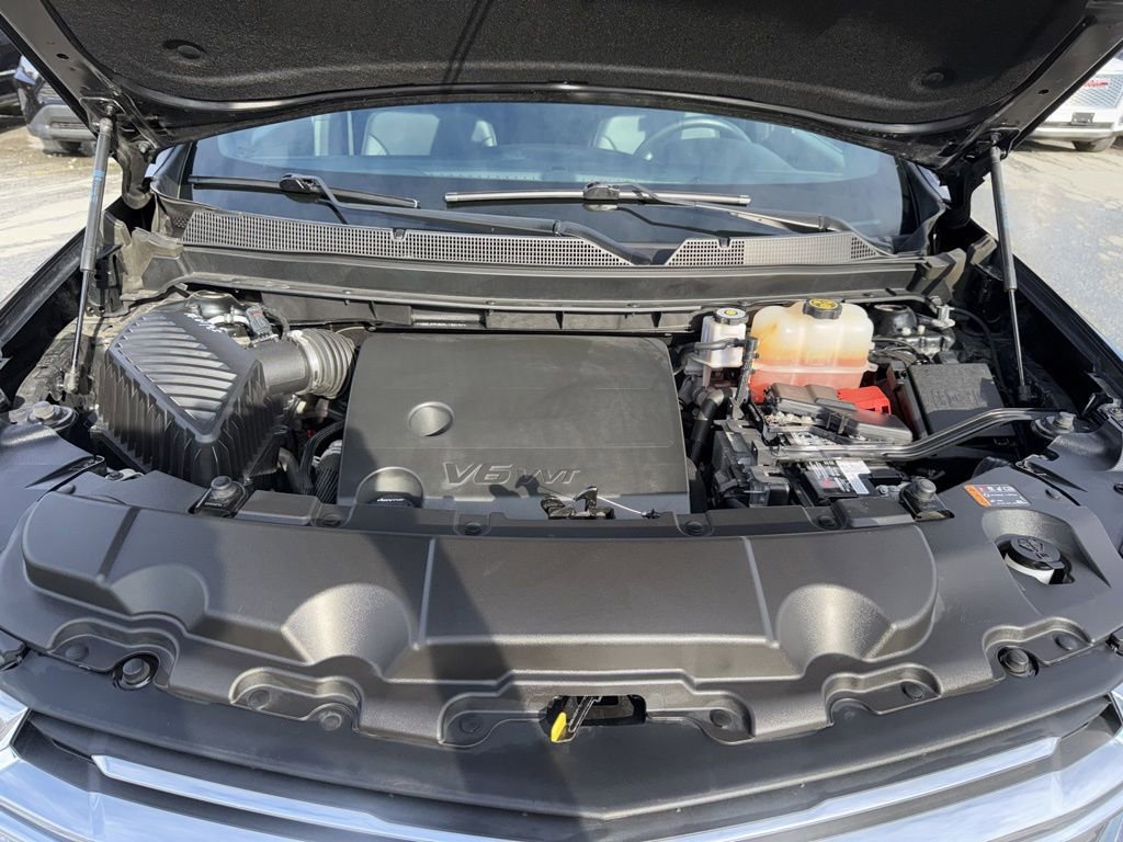 Used 2022 Chevrolet Traverse LT image 35