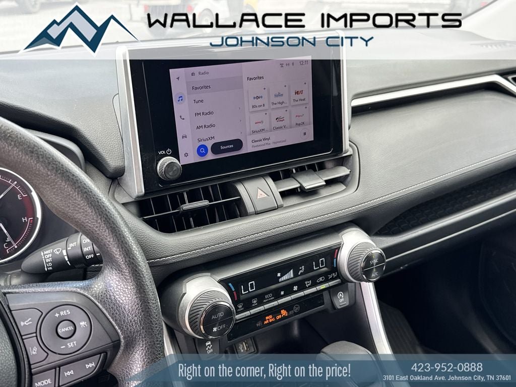 Used 2023 Toyota RAV4 XLE AWD/4WD image 22