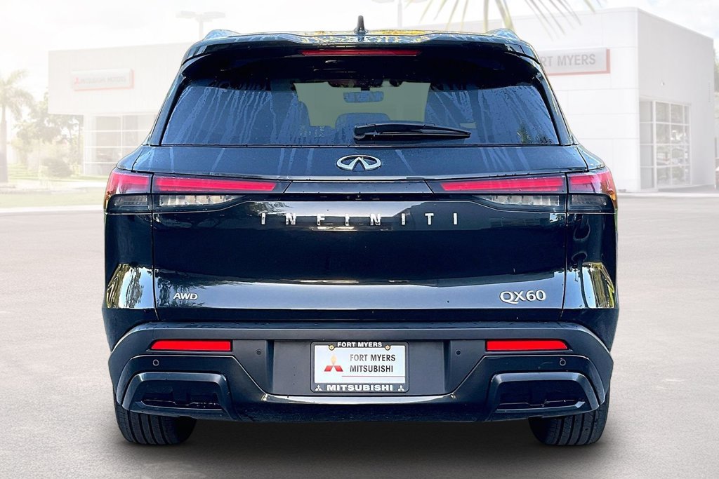Used 2024 INFINITI QX60 Luxe AWD/4WD image 17