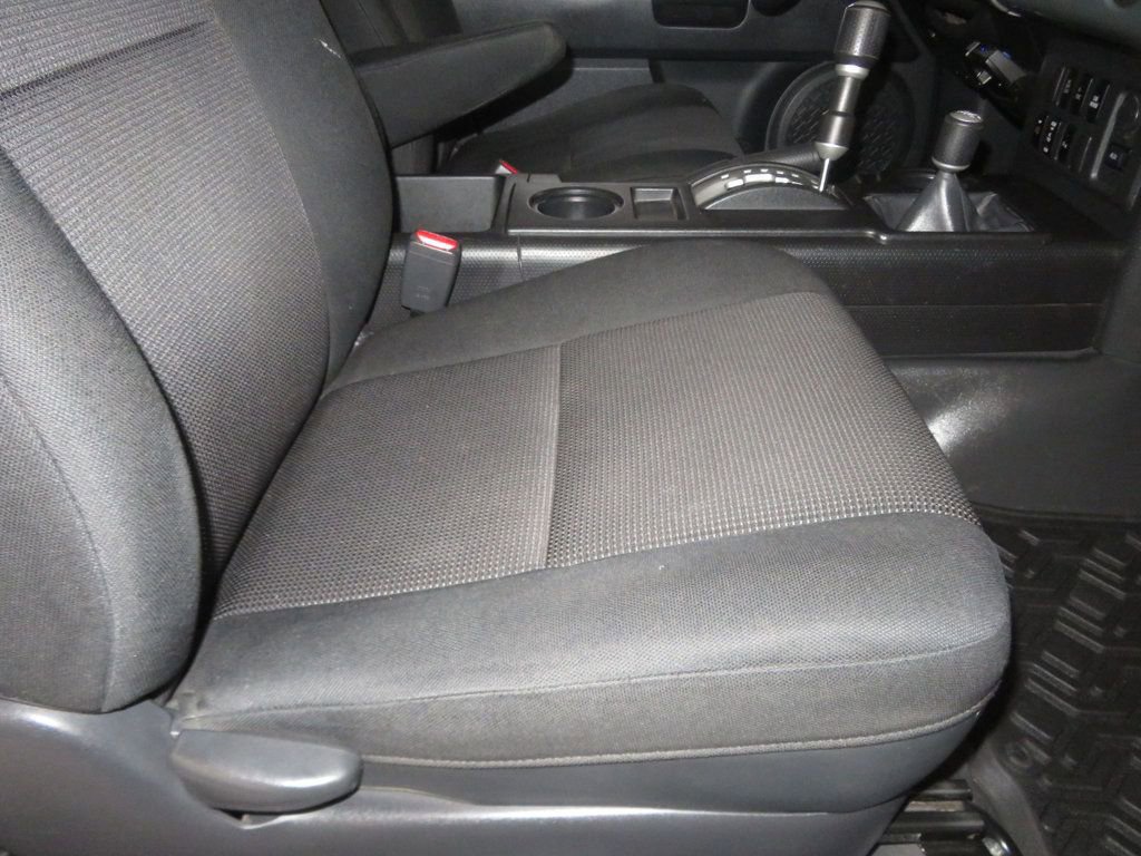 Used 2007 Toyota FJ Cruiser 4WD image 31