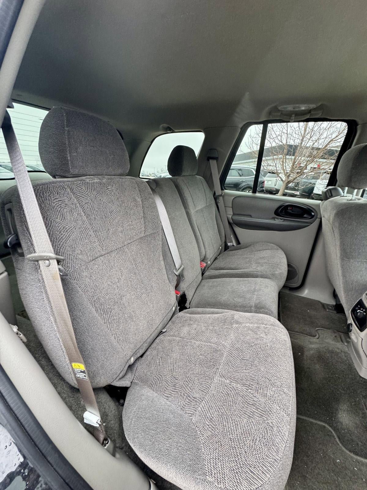 Used 2004 Chevrolet TrailBlazer LS w/ LS Preferred Equipment Group image 13