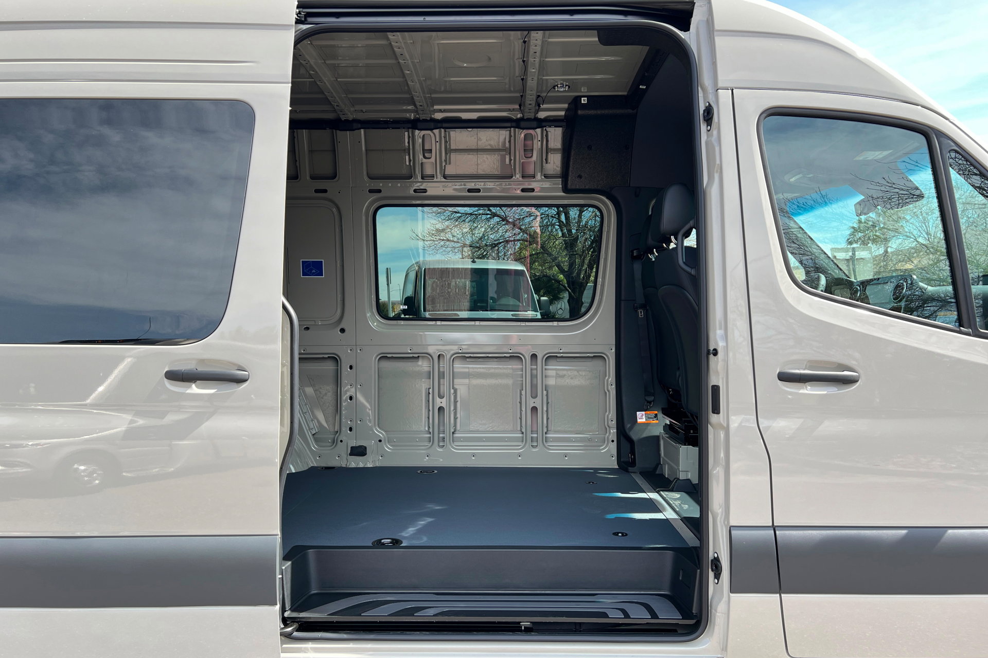 New 2026 Mercedes-Benz Sprinter 2500 image 18