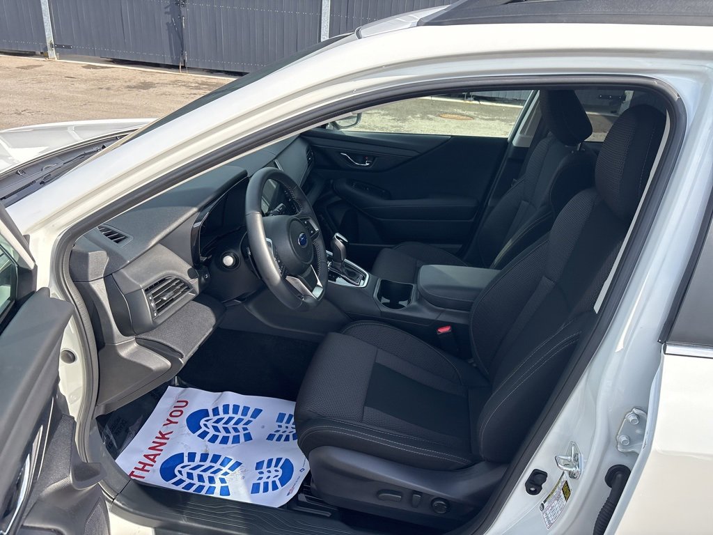 Certified 2025 Subaru Outback Premium w/ Popular Package #1A image 9