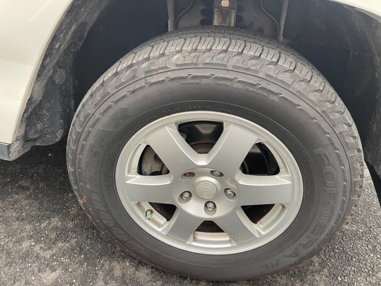 Used 2009 Jeep Grand Cherokee Laredo image 10