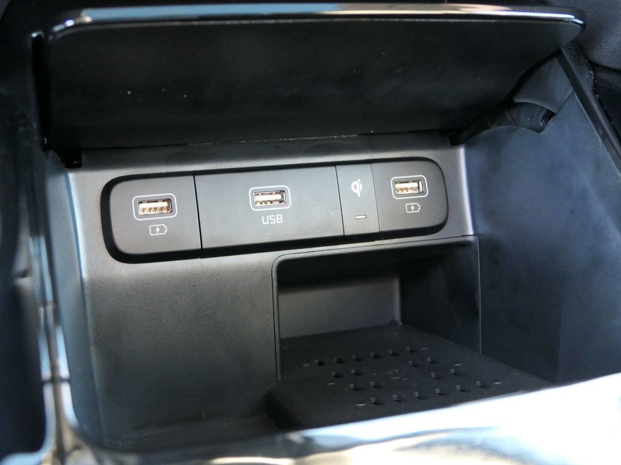 Used 2022 Kia Sorento SX w/ Panoramic Sunroof Package image 19