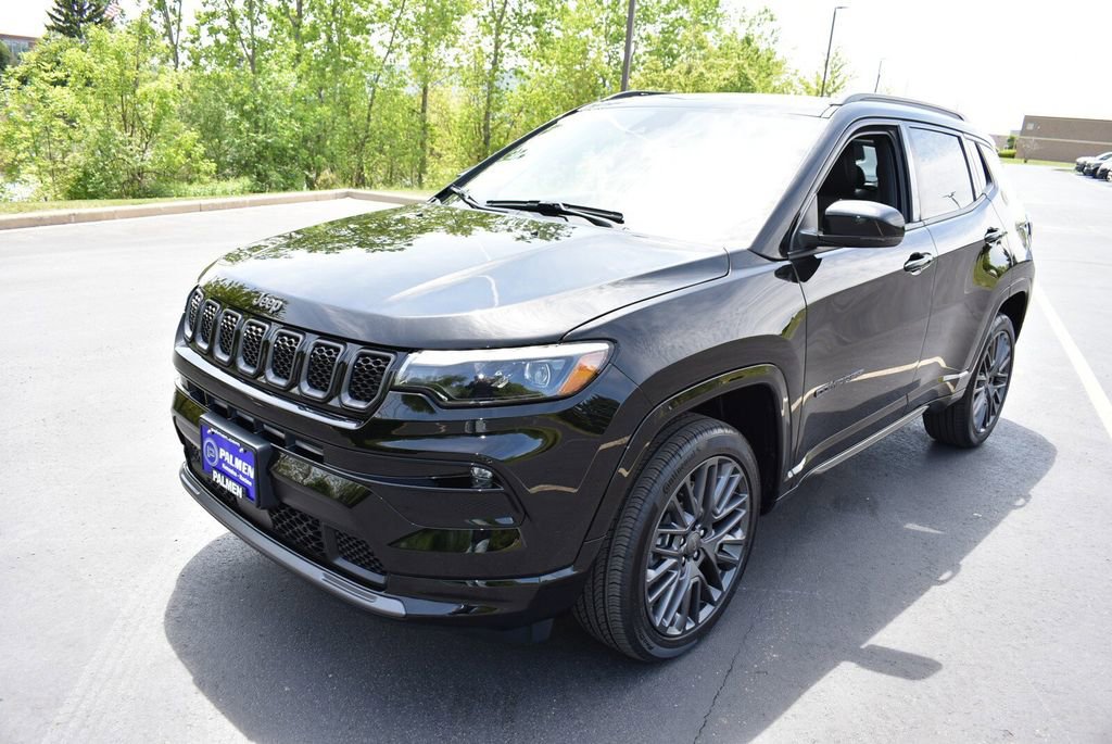 Used 2024 Jeep Compass Limited w/ High Altitude Package AWD/4WD image 8
