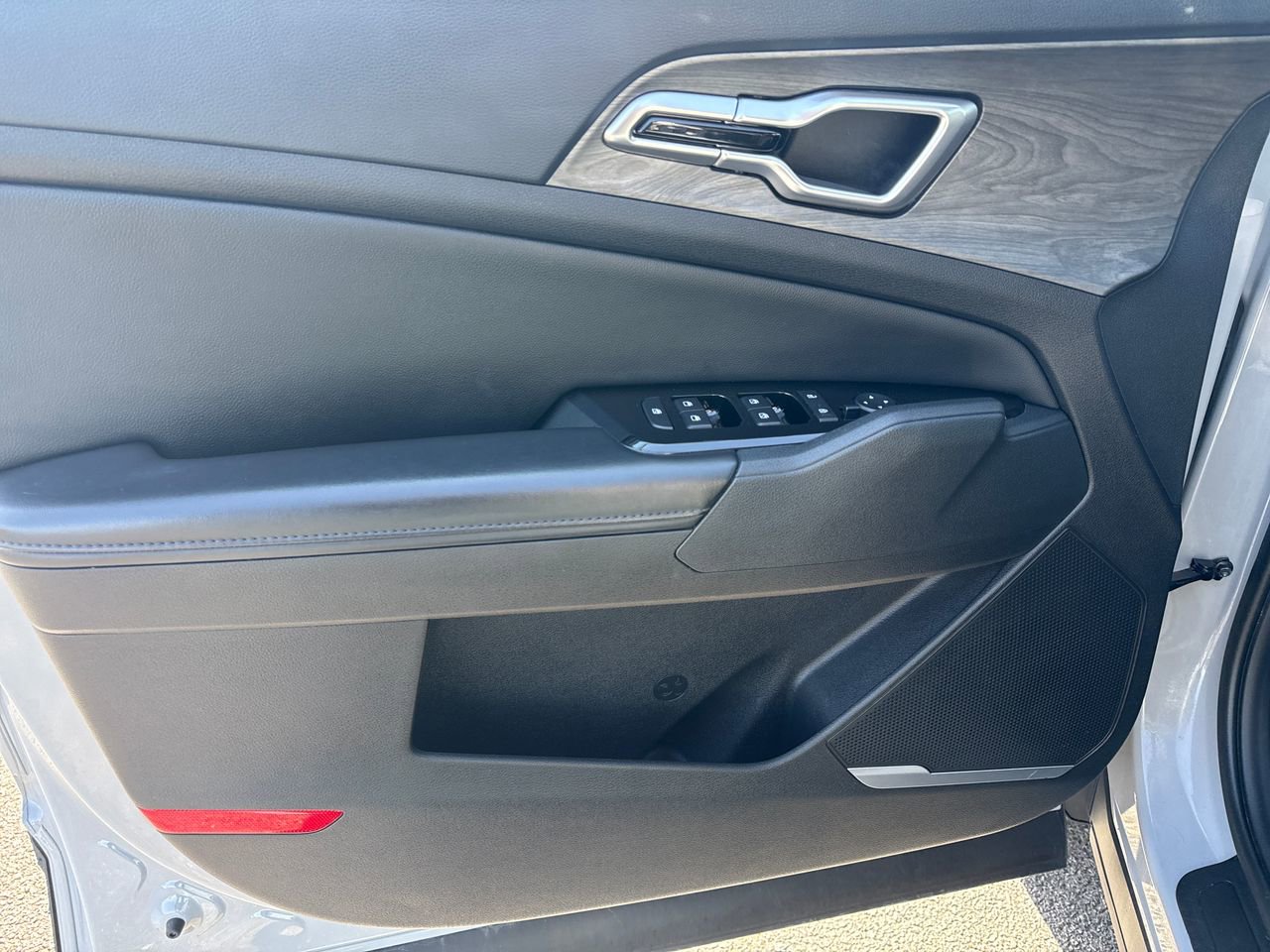 Used 2023 Kia Sportage X-Line w/ X-Line Premium Package image 15