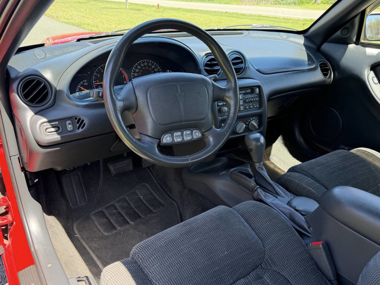 Used 1996 Pontiac Grand Am SE FWD image 28