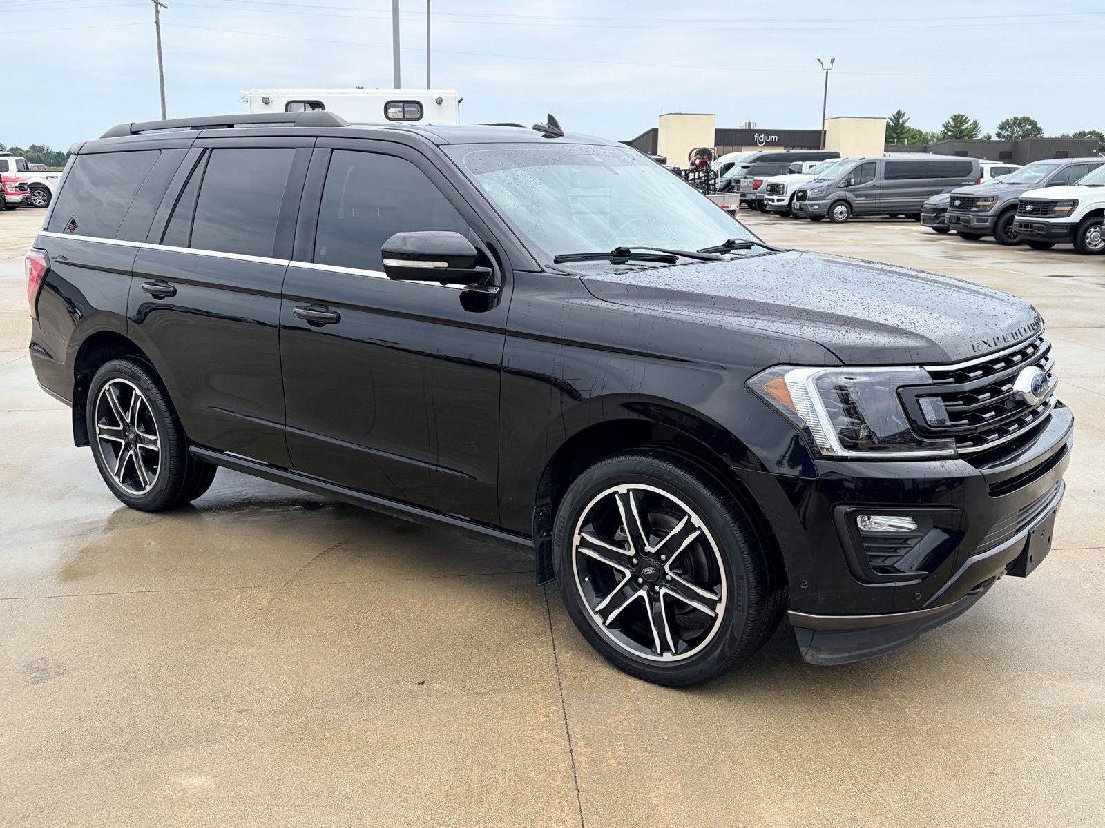 Used 2021 Ford Expedition Limited w/ Equipment Group 303A AWD/4WD video 2