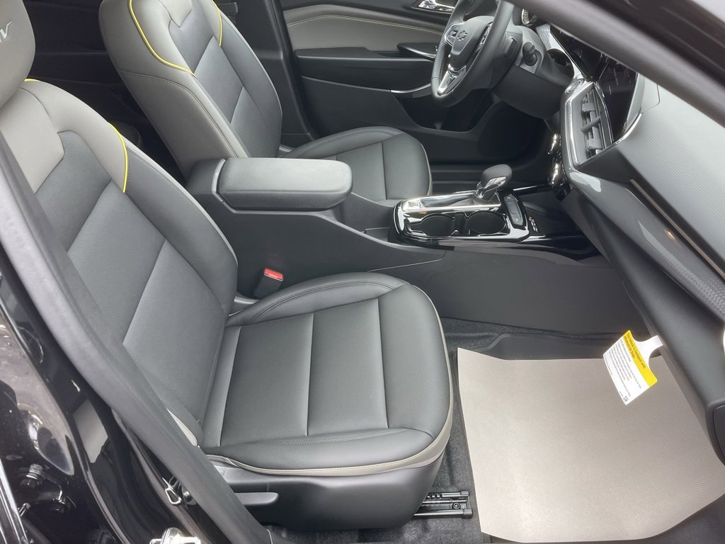 New 2026 Chevrolet Trax ACTIV w/ Sunroof Package image 22
