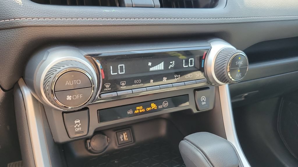 Certified 2024 Toyota RAV4 XLE w/ Convenience Package FWD image 19