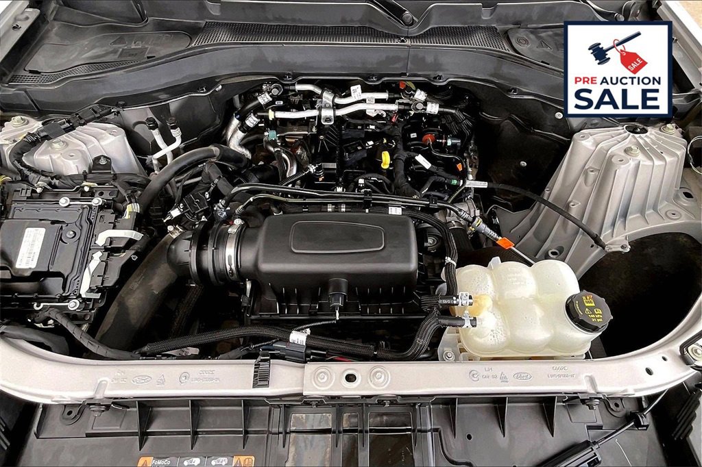 Used 2022 Ford Explorer XLT image 10