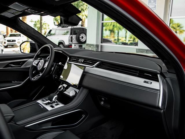 New 2025 Jaguar F-PACE R-Dynamic S AWD/4WD image 28