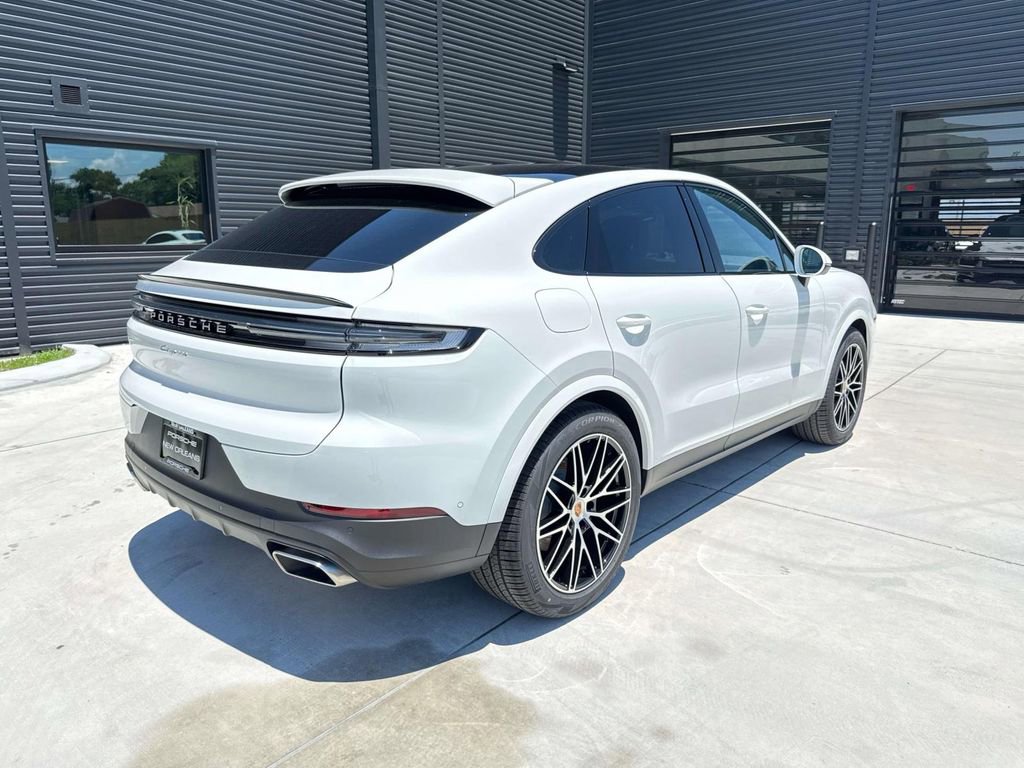 New 2026 Porsche Cayenne Coupe AWD/4WD image 11