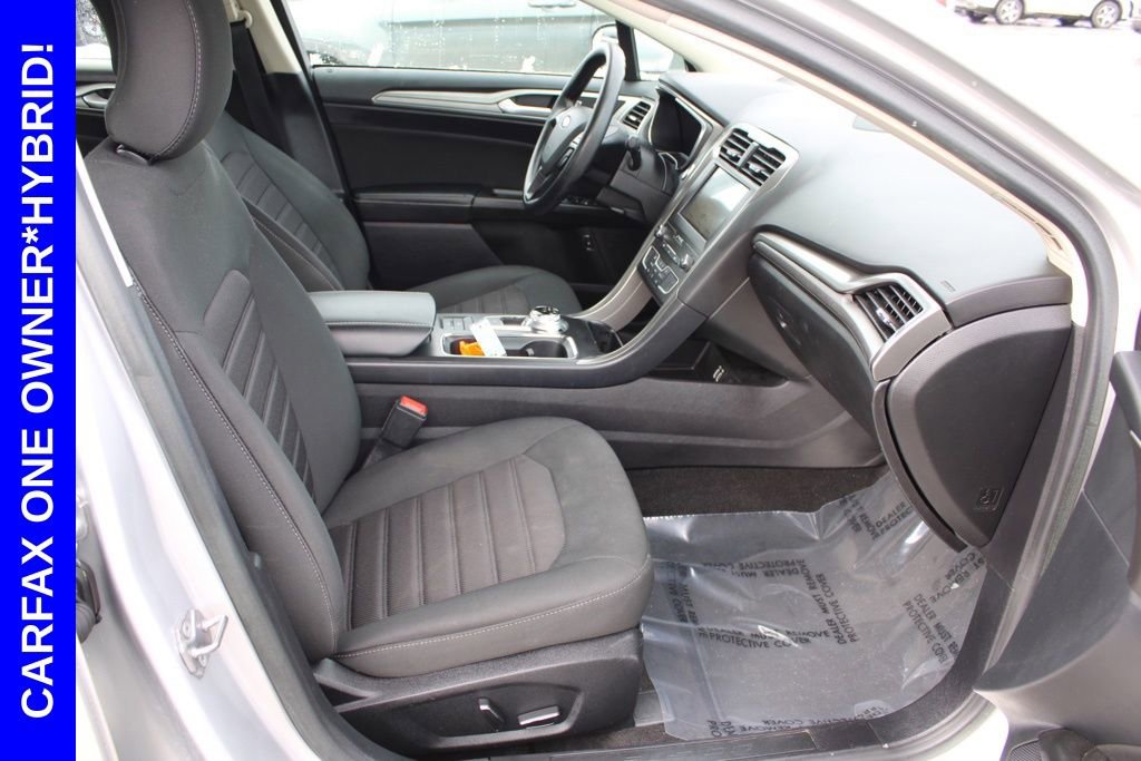 Used 2019 Ford Fusion SE FWD image 20