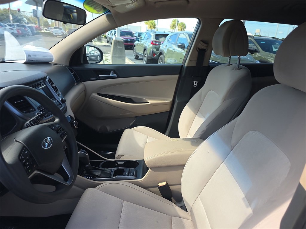 Used 2016 Hyundai Tucson SE image 16