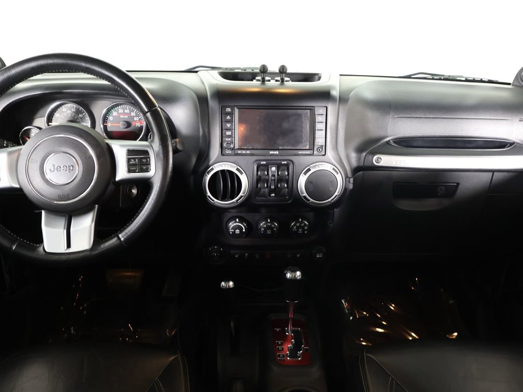 Used 2014 Jeep Wrangler Unlimited Rubicon AWD/4WD image 31