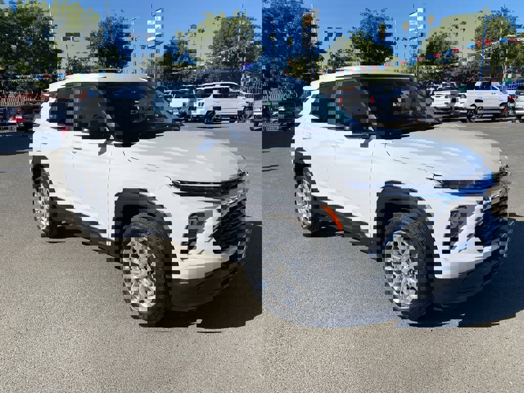 Used 2026 Chevrolet TrailBlazer LS w/ LS Convenience Package image 9