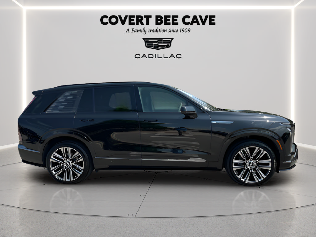 Used 2026 Cadillac Vistiq Platinum w/ LPO, Floor Liner Package AWD/4WD image 6