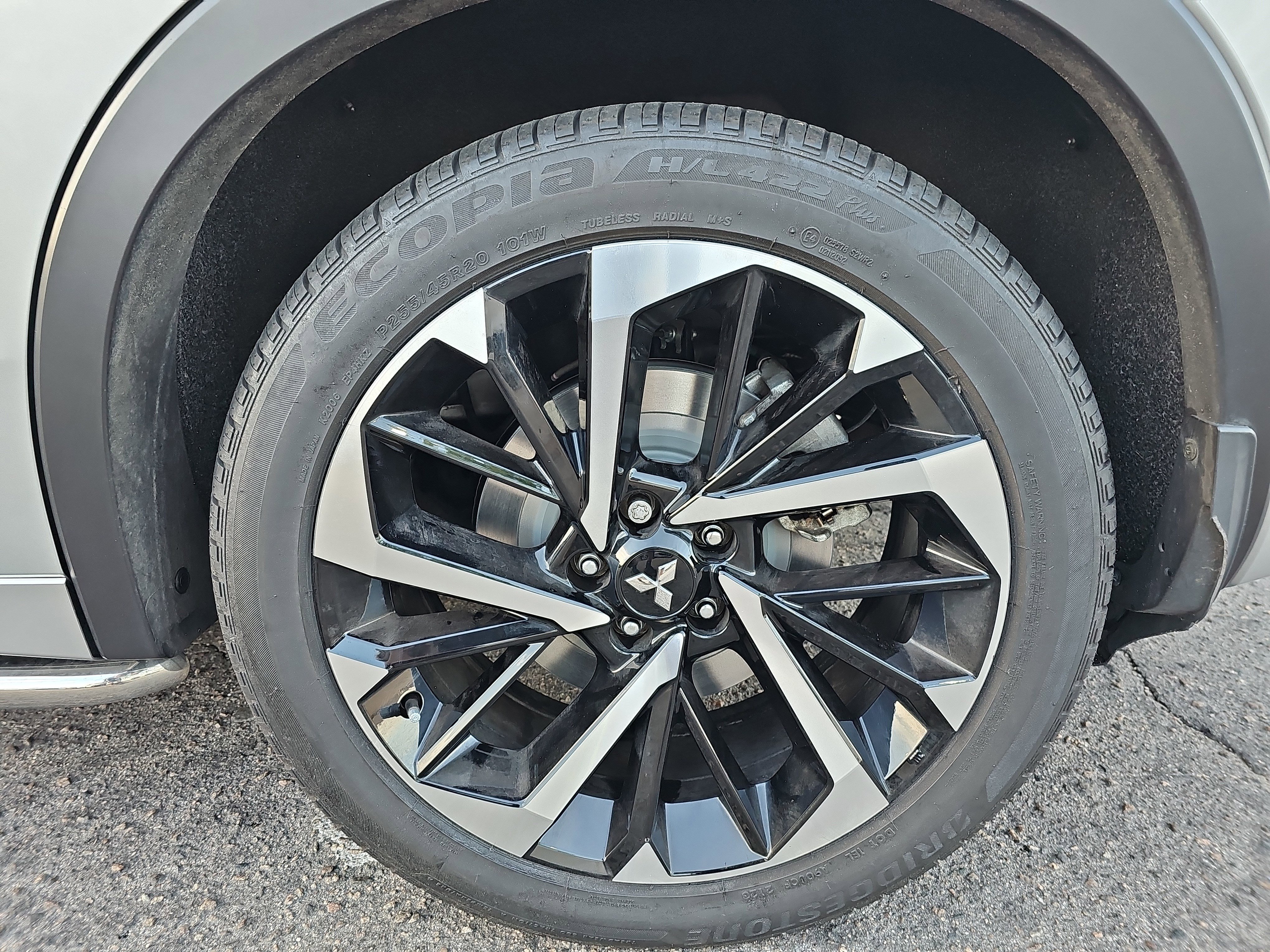 Used 2024 Mitsubishi Outlander SEL AWD/4WD image 34