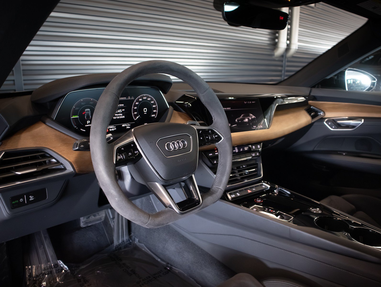Used 2023 Audi e-tron GT Premium Plus AWD/4WD image 16