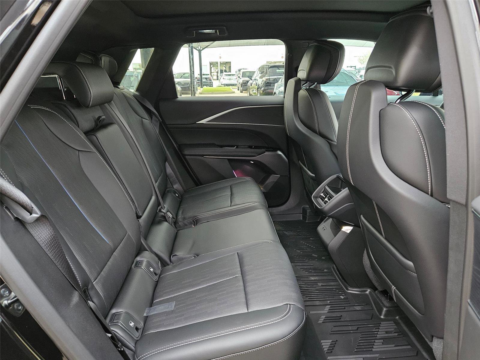 New 2026 Cadillac Lyriq Luxury w/ LPO, Floor Liner Package AWD/4WD image 27