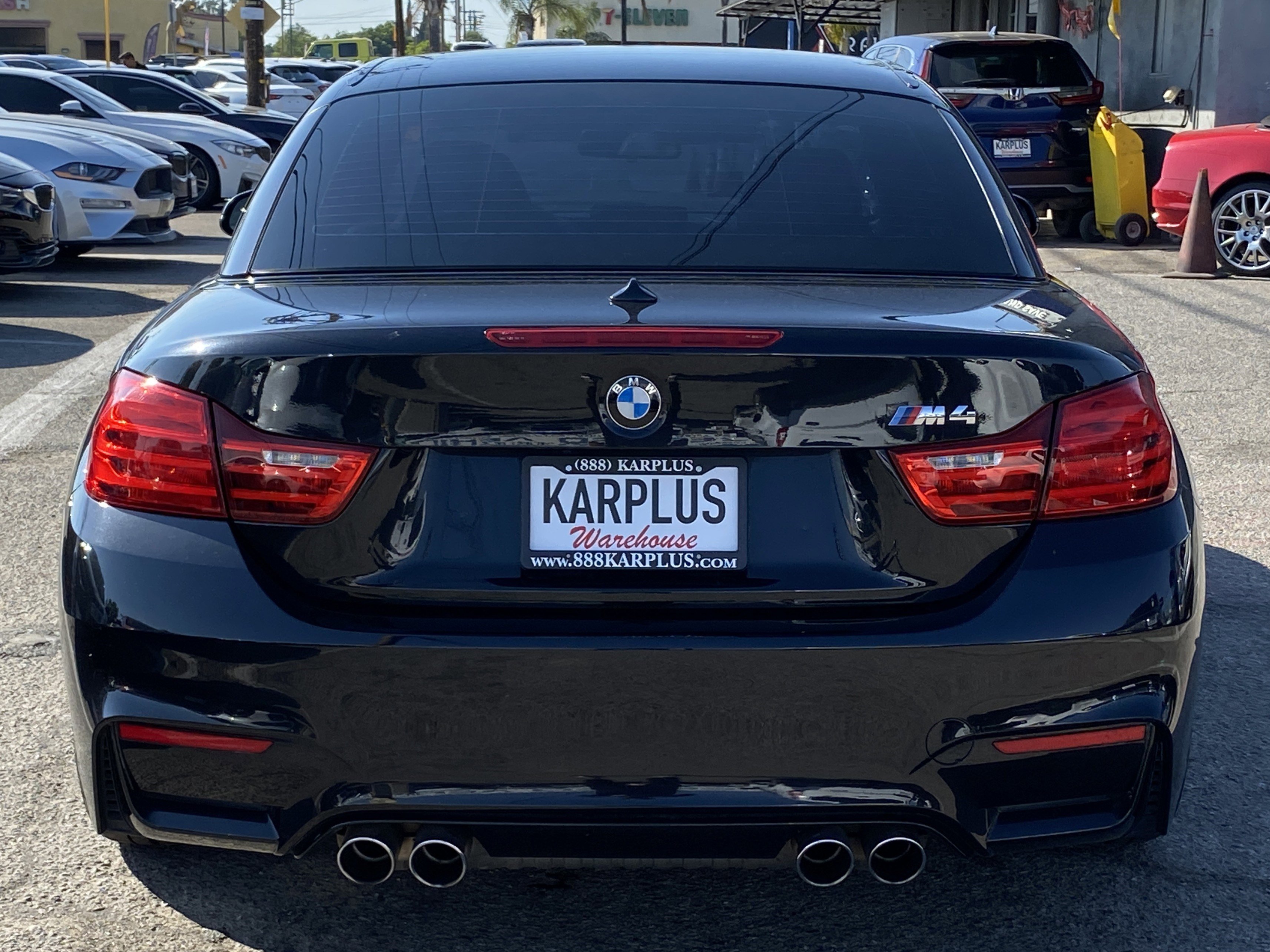 Used 2017 BMW M4 image 7