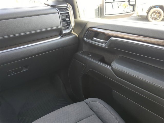 Used 2024 Chevrolet Silverado 2500 LT image 19