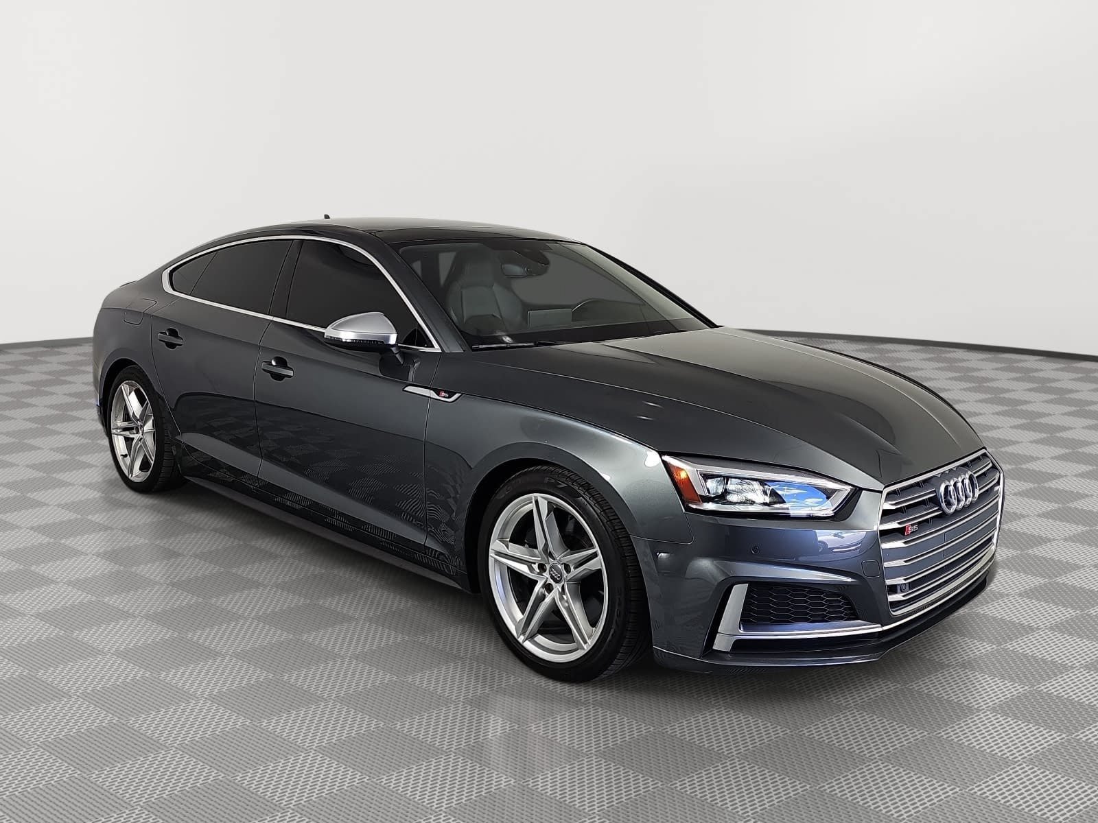 Used 2019 Audi S5 Premium Plus w/ Premium Plus AWD/4WD image 2