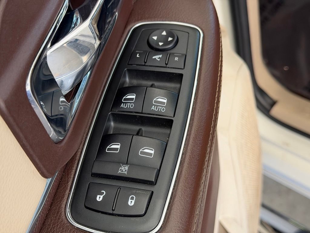 Used 2018 RAM 3500 Laramie RWD image 42