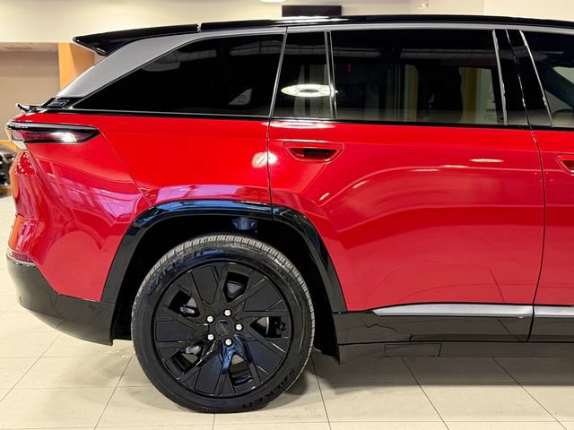 Used 2025 Jeep Wagoneer S Launch Edition AWD/4WD image 15
